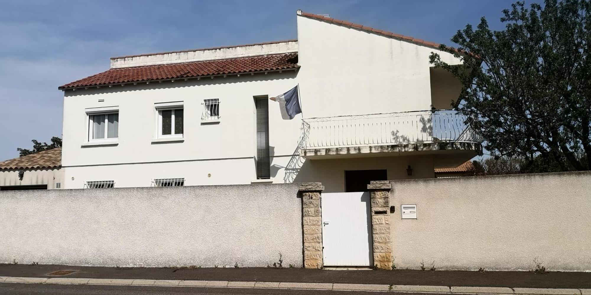 Appartement Dans Villa Avec Piscine Et Jardin Marguerittes Ngoại thất bức ảnh