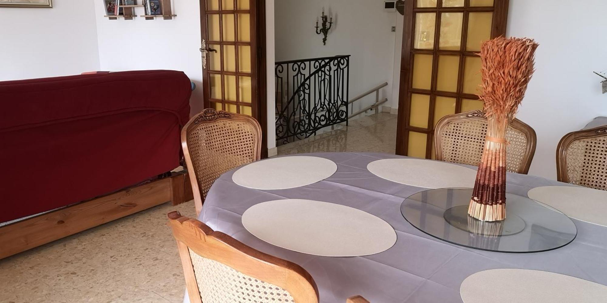 Appartement Dans Villa Avec Piscine Et Jardin Marguerittes Ngoại thất bức ảnh