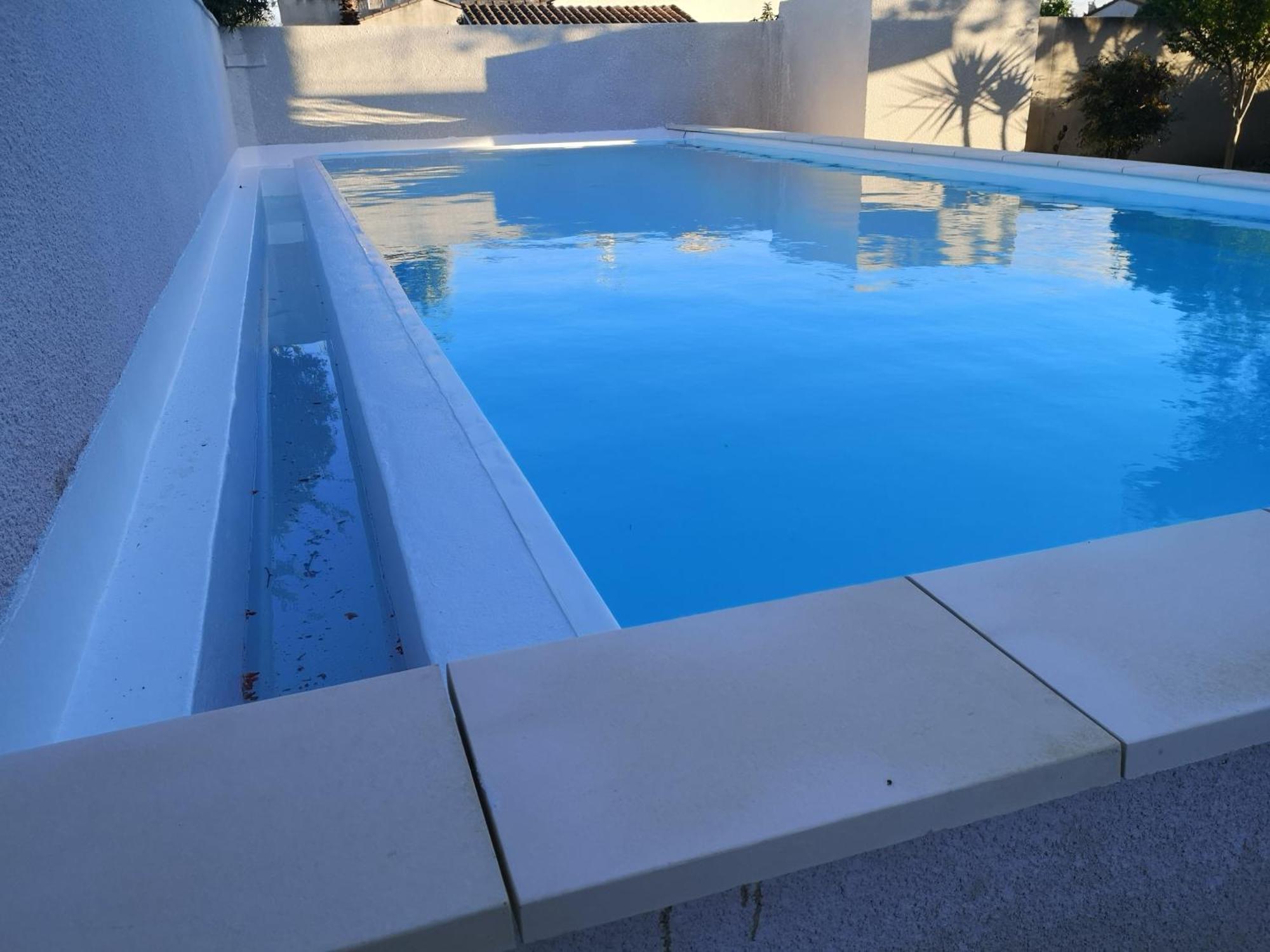 Appartement Dans Villa Avec Piscine Et Jardin Marguerittes Ngoại thất bức ảnh